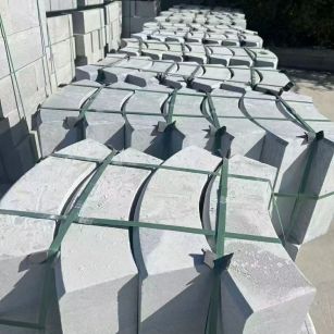 汉中 芝麻灰弧形路沿石