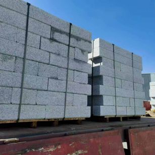 汉中 路沿石装车出货