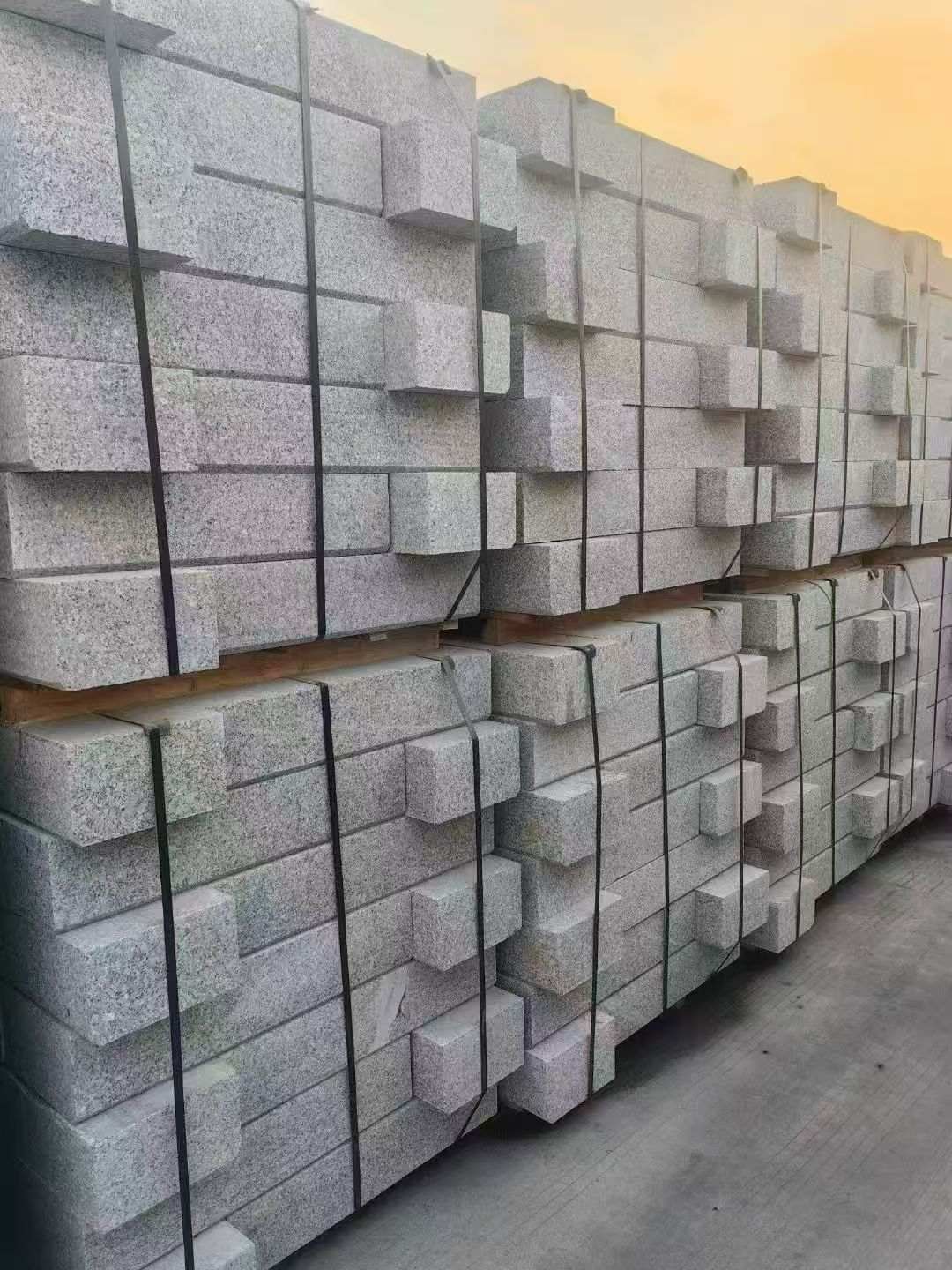 汉中 芝麻白路沿石