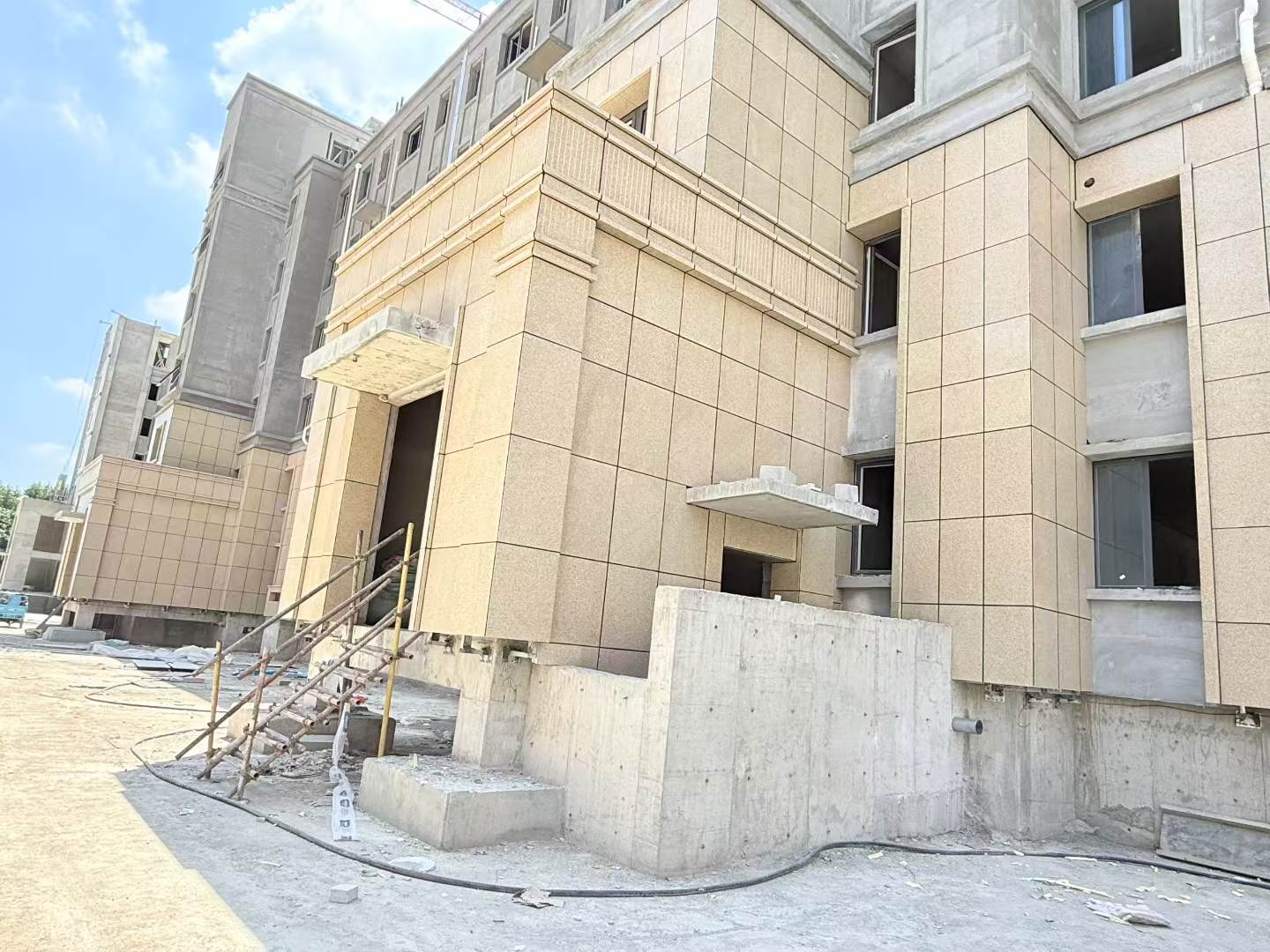 汉中 黄金麻干挂，工地实拍
