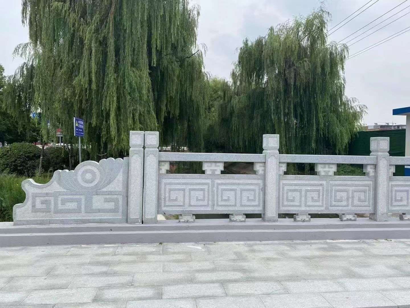 汉中 芝麻灰桥栏杆、河道栏杆安装效果