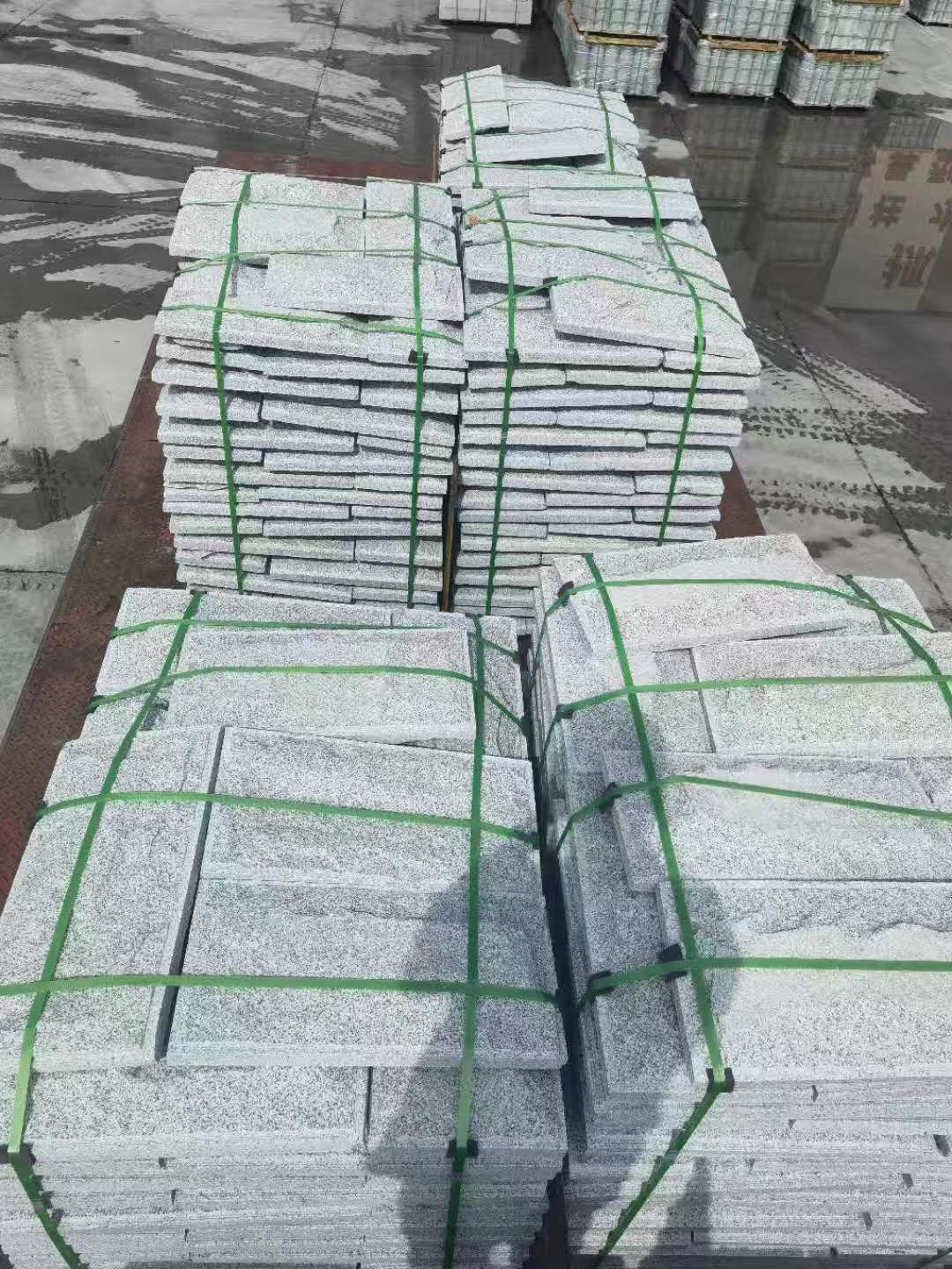 汉中 芝麻白蘑菇石装车出货