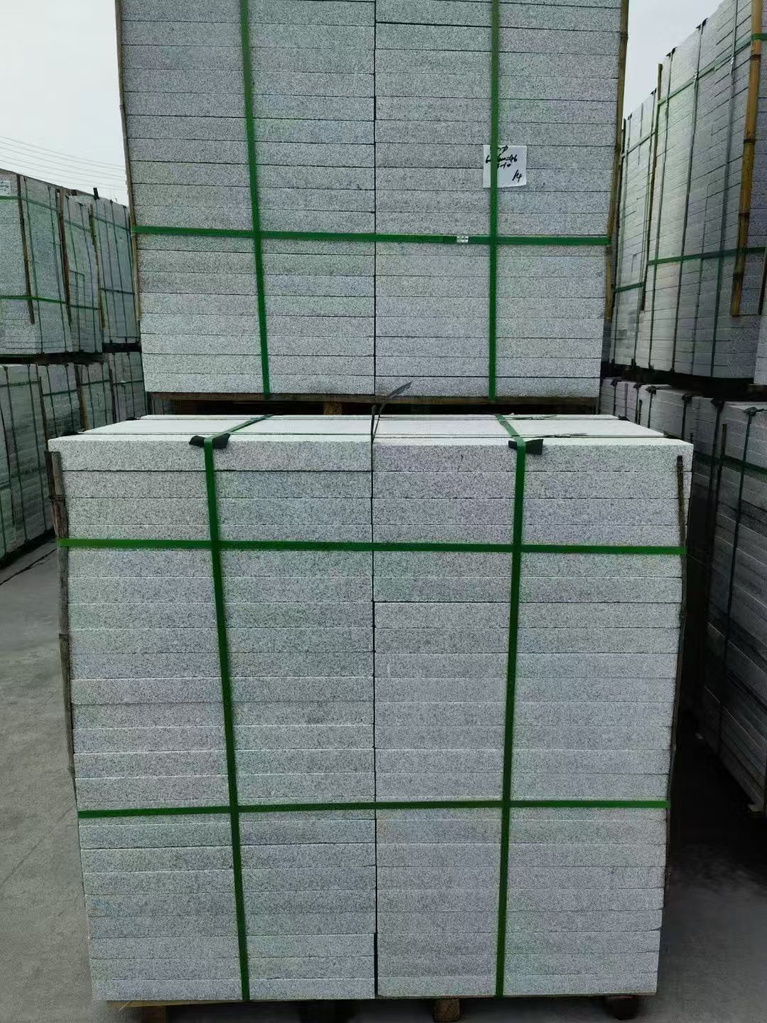 汉中 火烧面地铺石，街道广场园林市政工程板，1.8~5.0厚均有现货