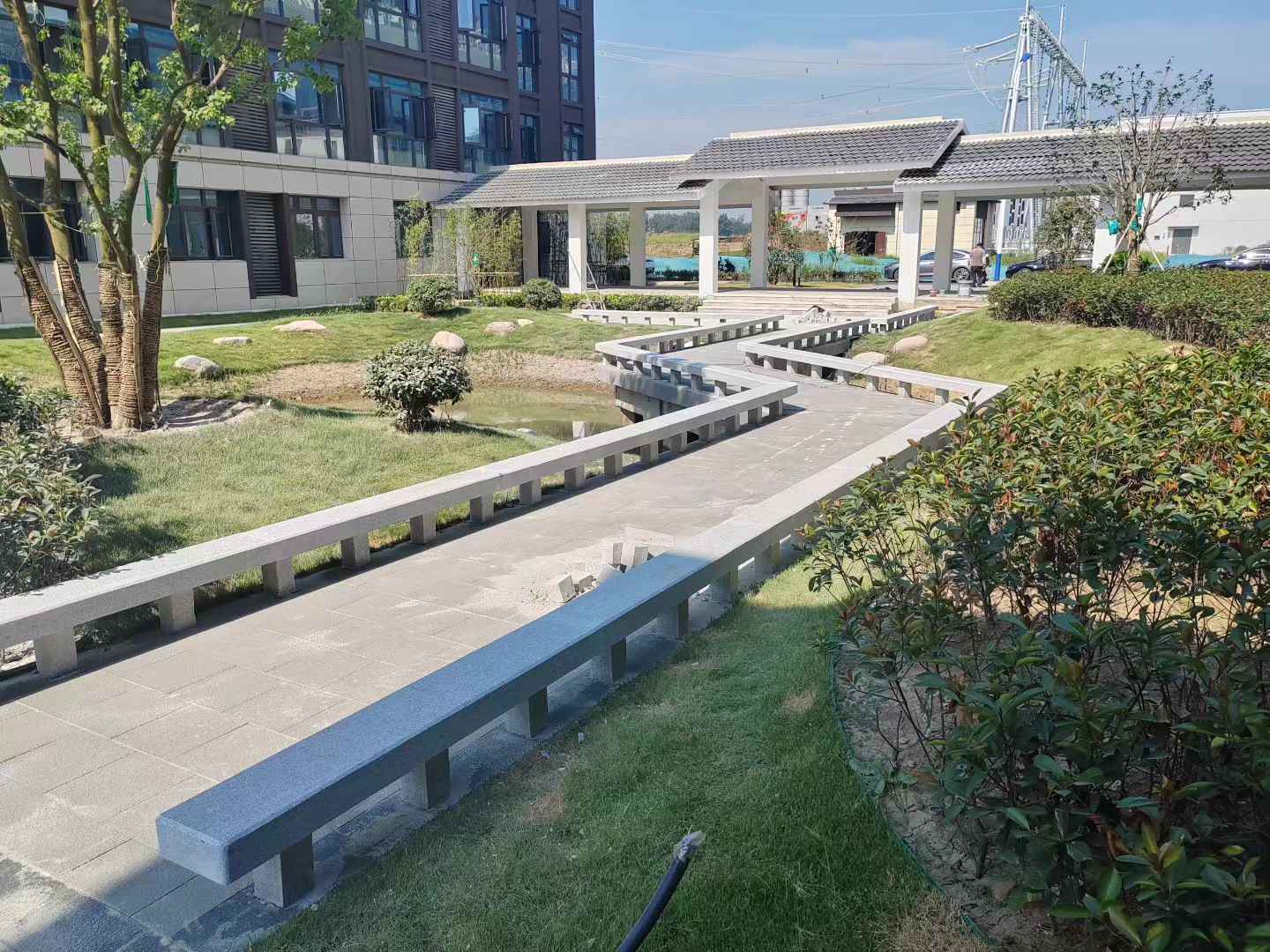 汉中 芝麻灰小区坐凳&栏杆安装效果