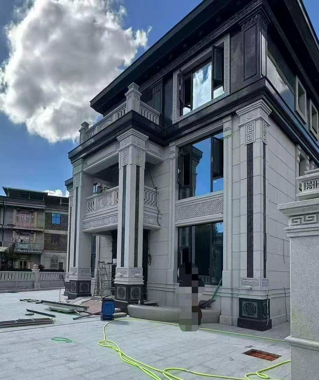 汉中 别墅干挂，芝麻白与芝麻黑完美配合